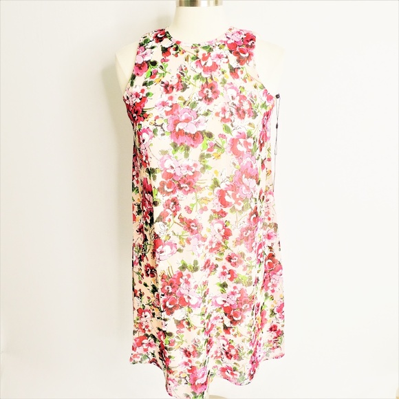 Tommy Hilfiger Dresses & Skirts - Tommy Hilfiger Peach/Pink Floral Dress Size 2